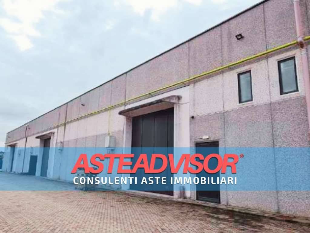 locale commerciale in vendita ad Alessandria in zona Il Cristo