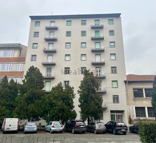 appartamento in vendita ad Alessandria in zona Borgo Rovereto
