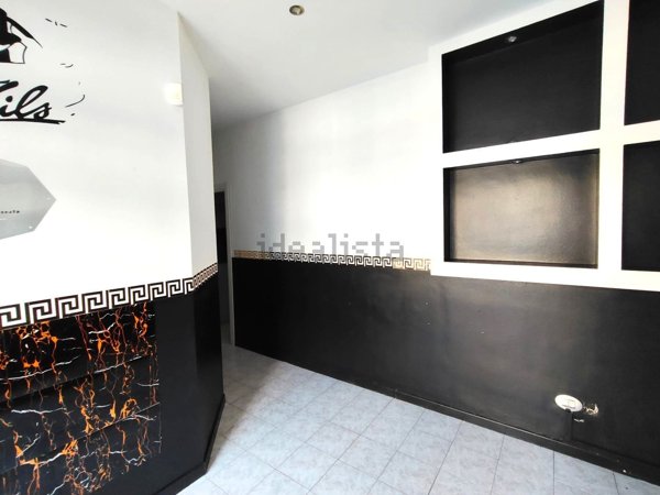 locale commerciale in vendita ad Alessandria in zona Centro Città