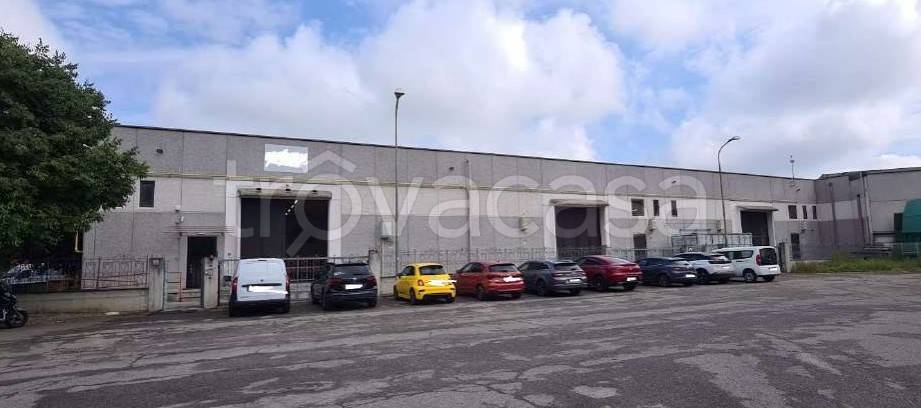 locale commerciale in vendita ad Alessandria in zona Il Cristo