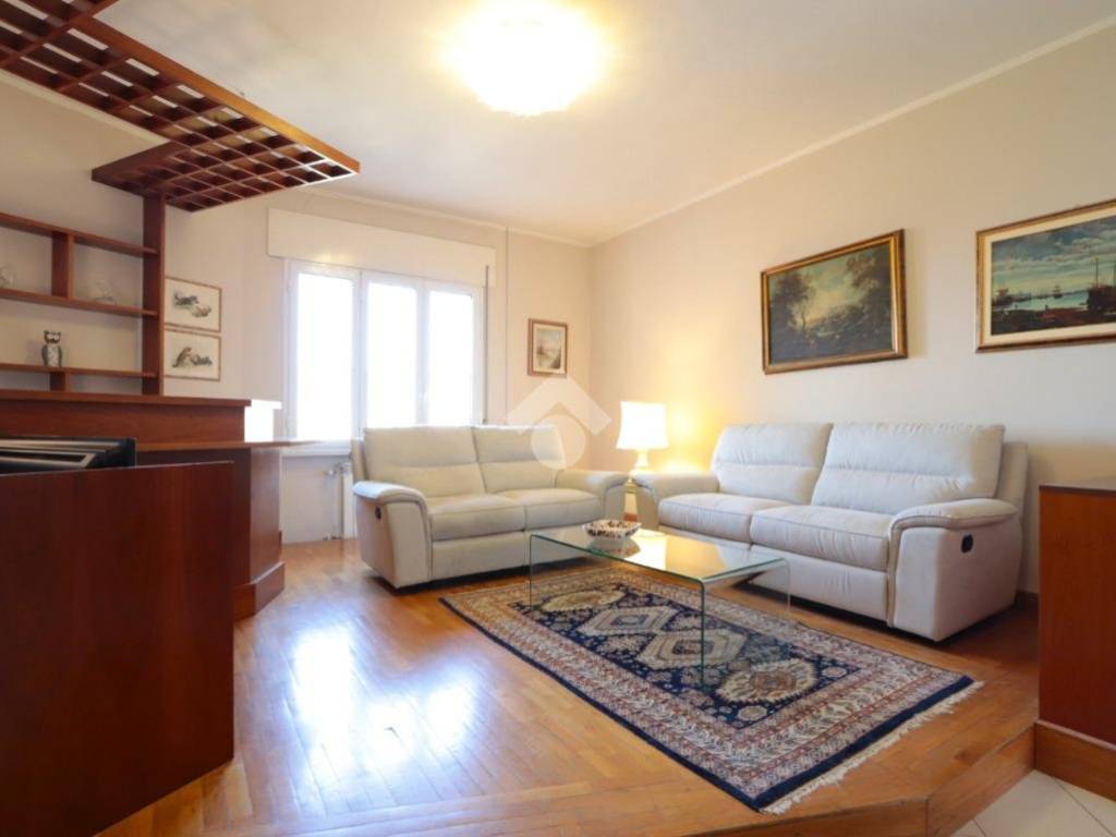 appartamento in vendita ad Alessandria in zona Cabanette