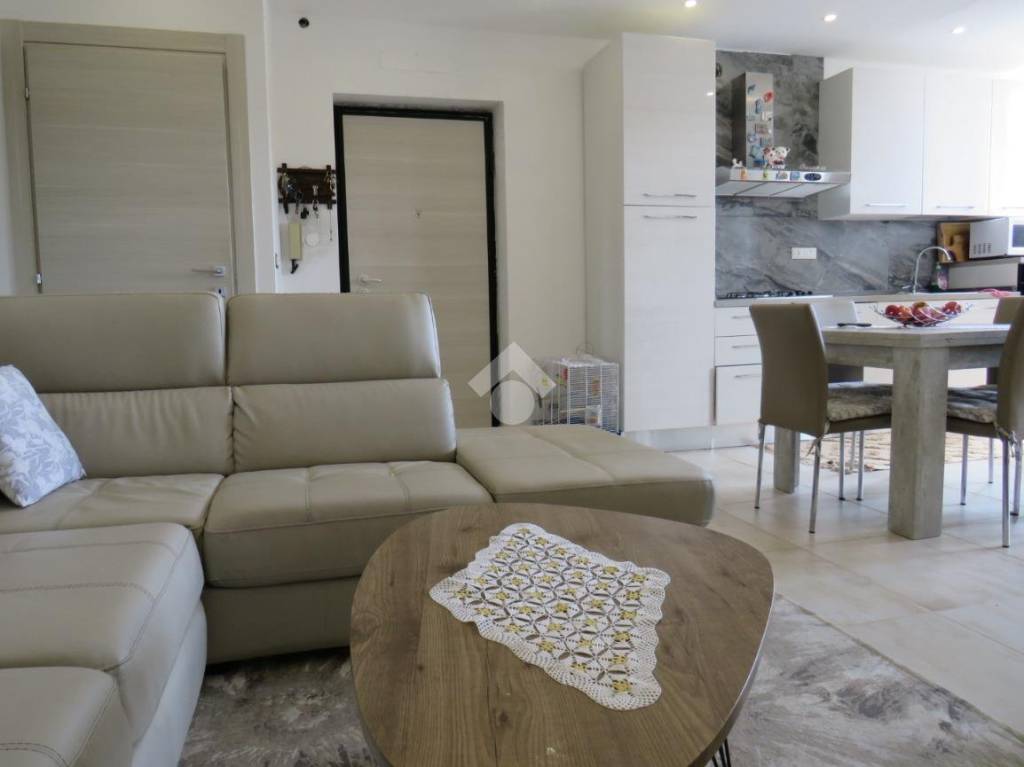 appartamento in vendita ad Alessandria in zona zona Pista