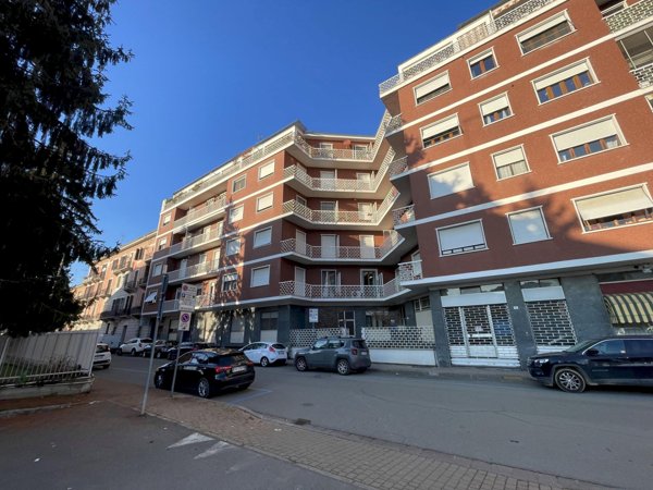 appartamento in vendita ad Alessandria in zona Borgo Rovereto