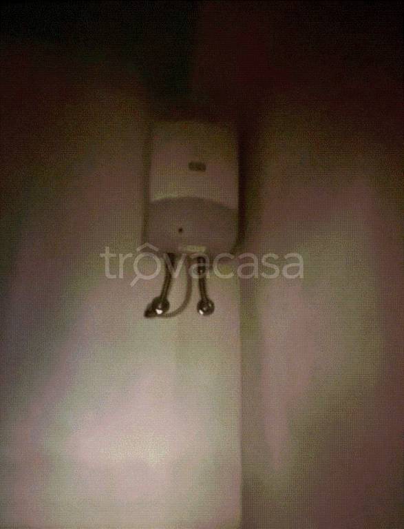 negozio in vendita ad Alessandria