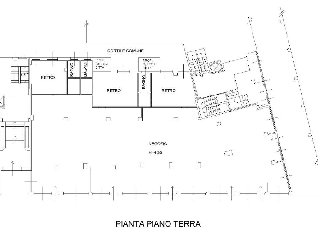 negozio in vendita ad Alessandria in zona Centro Città