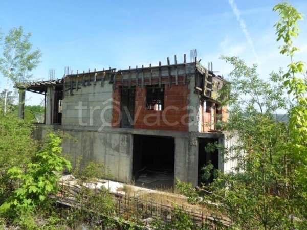 casa indipendente in vendita ad Alessandria in zona Valmadonna