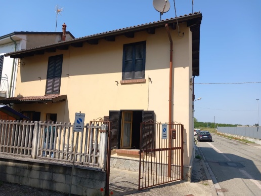 appartamento in vendita ad Alessandria in zona Spinetta Marengo