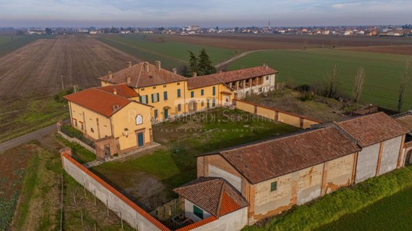 casa indipendente in vendita ad Alessandria in zona San Giuliano Nuovo