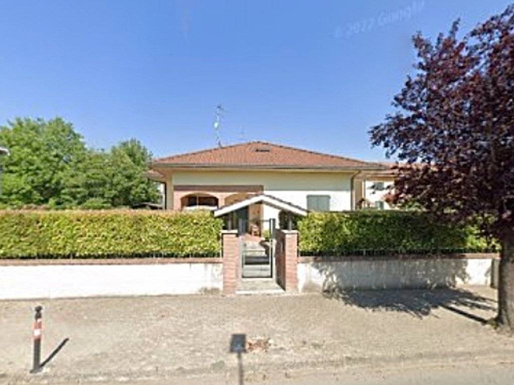 casa indipendente in vendita ad Alessandria in zona Valmadonna