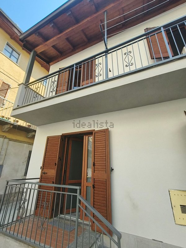 casa indipendente in vendita ad Alessandria in zona Borgo Rovereto