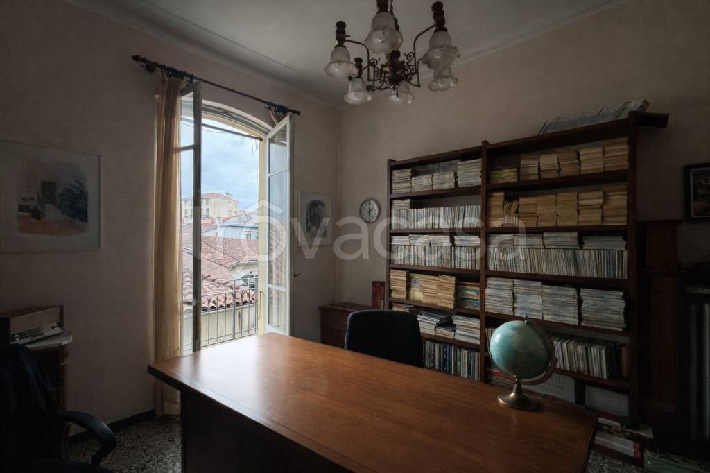 appartamento in vendita ad Alessandria in zona Borgo Rovereto
