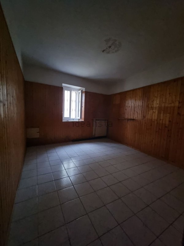 casa indipendente in vendita ad Alessandria in zona Litta Parodi