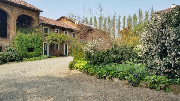 esavano in vendita ad Alessandria