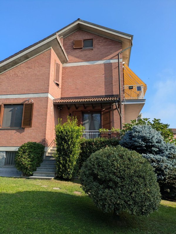 casa indipendente in vendita ad Alessandria in zona Il Cristo
