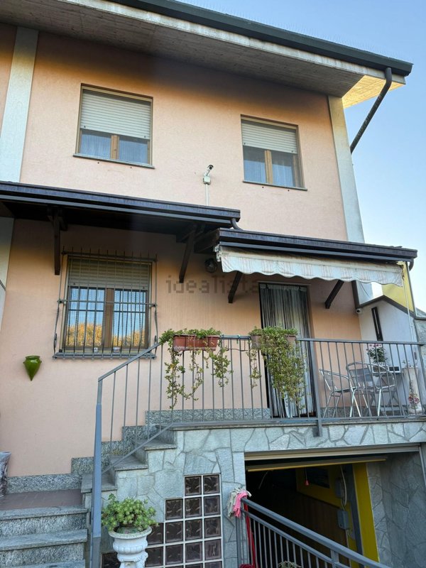 casa indipendente in vendita ad Alessandria in zona Il Cristo