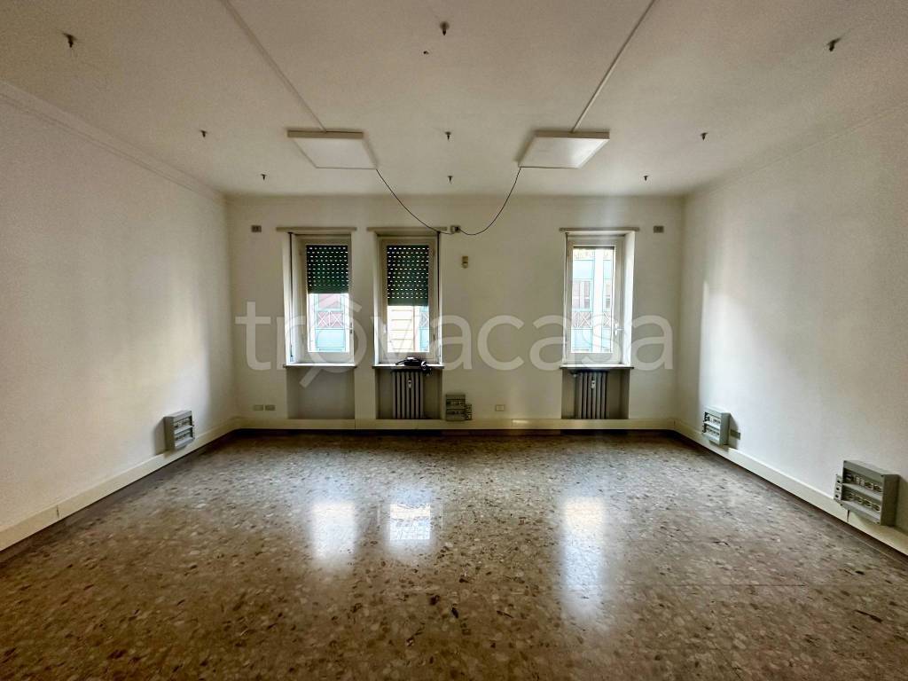 appartamento in vendita ad Alessandria in zona Piazza Garibaldi