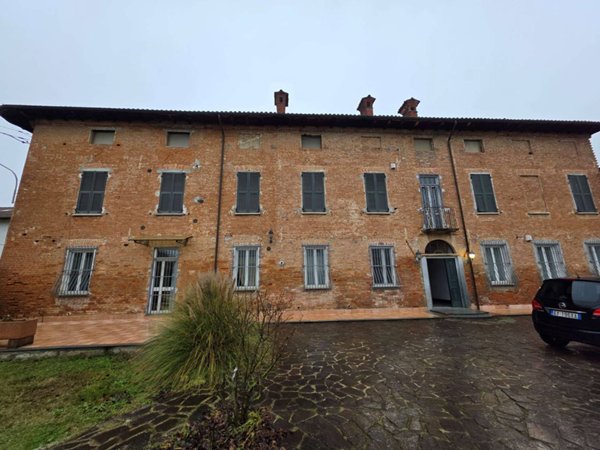 casa indipendente in vendita ad Alessandria in zona Castelceriolo