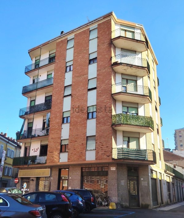 appartamento in vendita ad Alessandria in zona Borgo Rovereto