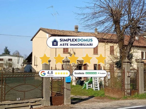 casa indipendente in vendita ad Alessandria in zona Mandrogne