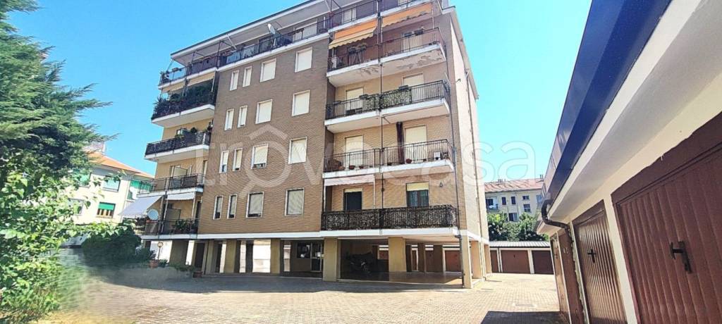 appartamento in vendita ad Alessandria in zona zona Pista