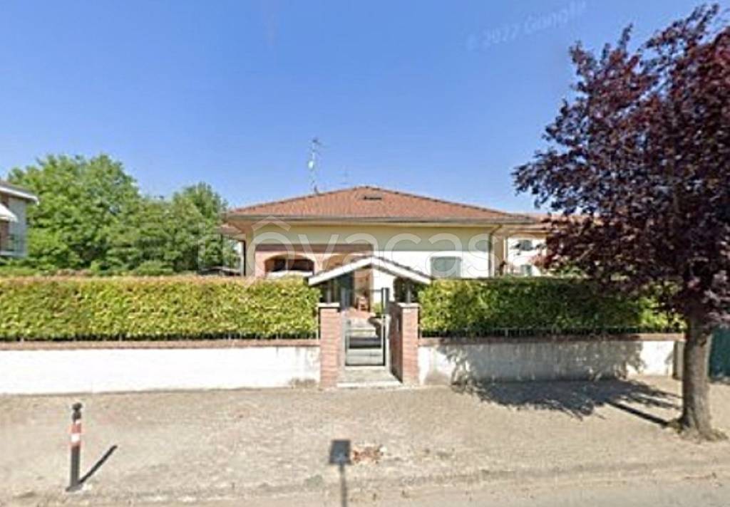 casa indipendente in vendita ad Alessandria in zona Valmadonna