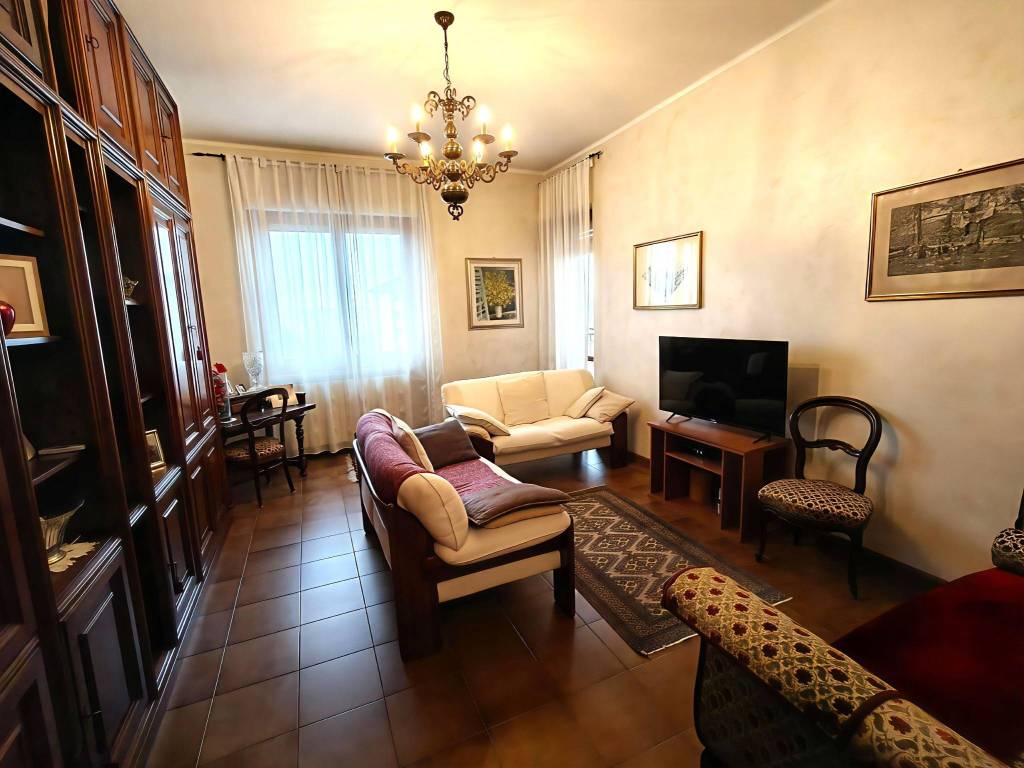 appartamento in vendita ad Alessandria in zona Borgo Rovereto