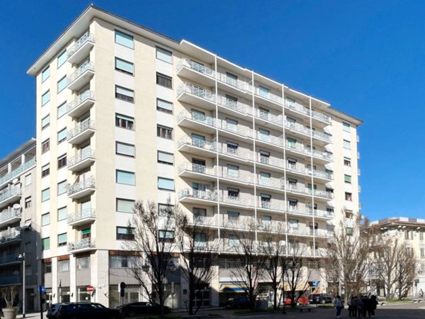 appartamento in vendita ad Alessandria in zona Borgo Rovereto