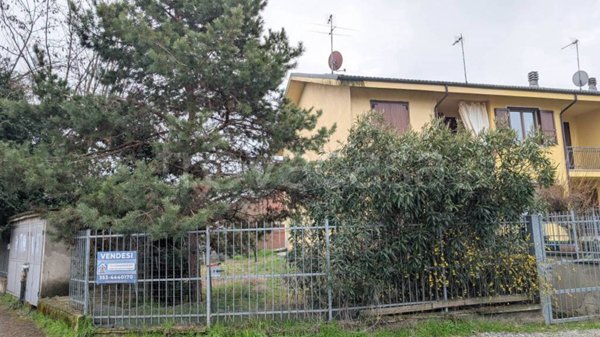 casa indipendente in vendita ad Alessandria in zona Spinetta Marengo