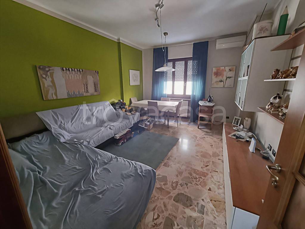 appartamento in vendita ad Alessandria in zona zona Pista