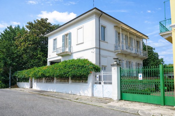 casa indipendente in vendita ad Alessandria