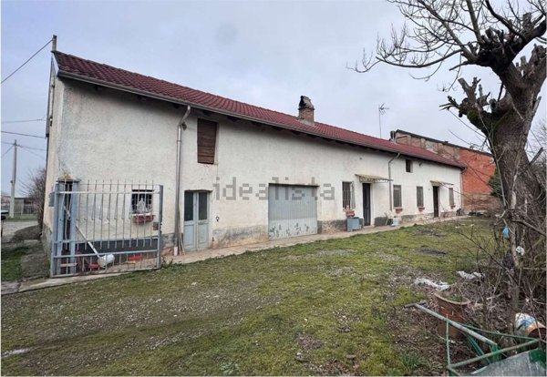 casa indipendente in vendita ad Alessandria in zona San Giuliano Nuovo