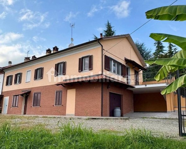 casa indipendente in vendita ad Alessandria in zona Valle San Bartolomeo