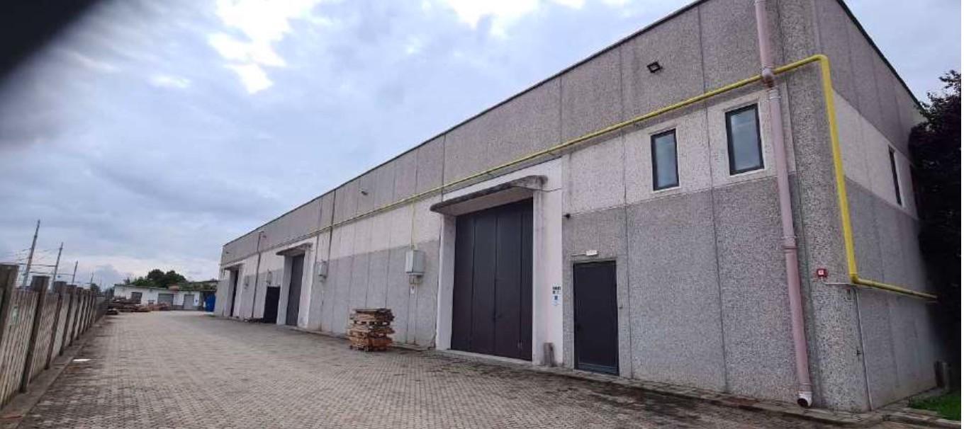 locale di sgombero in vendita ad Alessandria