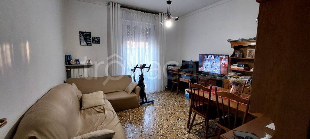 appartamento in vendita ad Alessandria in zona Borgo Rovereto