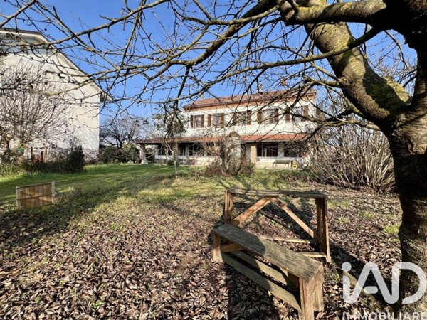 casa indipendente in vendita ad Alessandria in zona San Michele