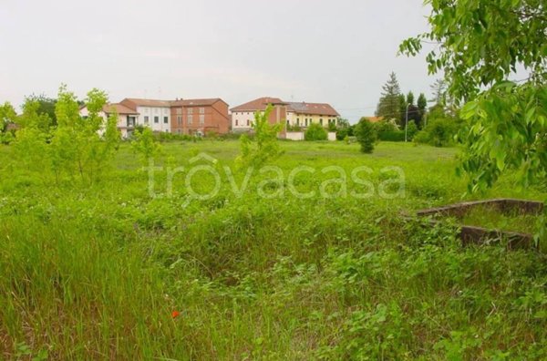 terreno edificabile in vendita ad Alessandria in zona Cantalupo