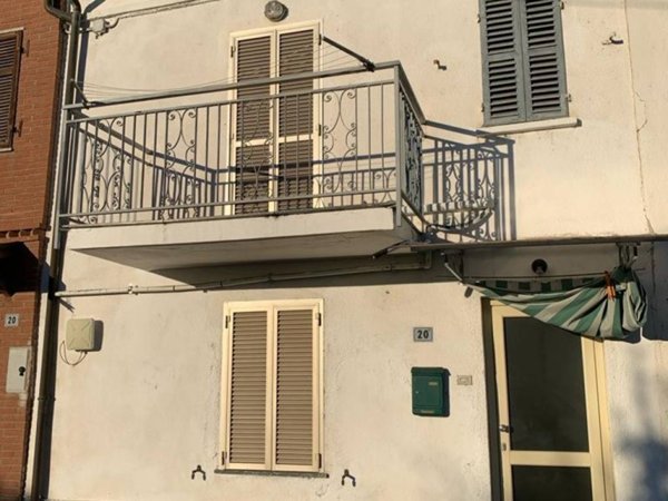 casa indipendente in vendita ad Alessandria in zona San Michele