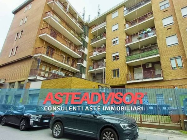 negozio in vendita ad Alessandria