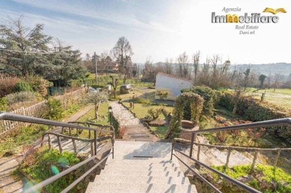 casa indipendente in vendita ad Alessandria in zona Valmadonna