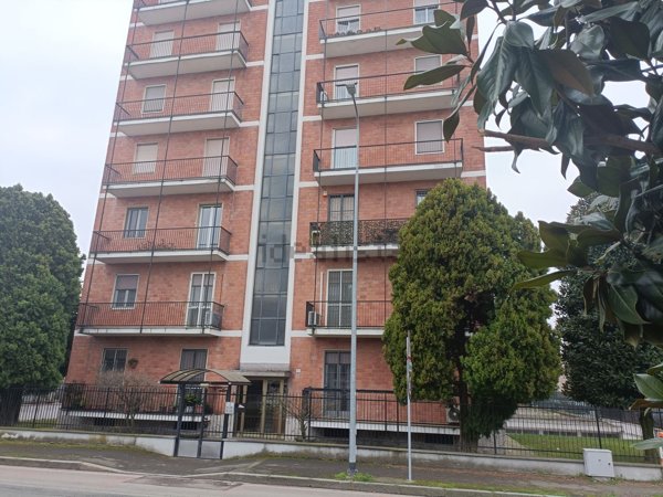appartamento in vendita ad Alessandria in zona Galimberti