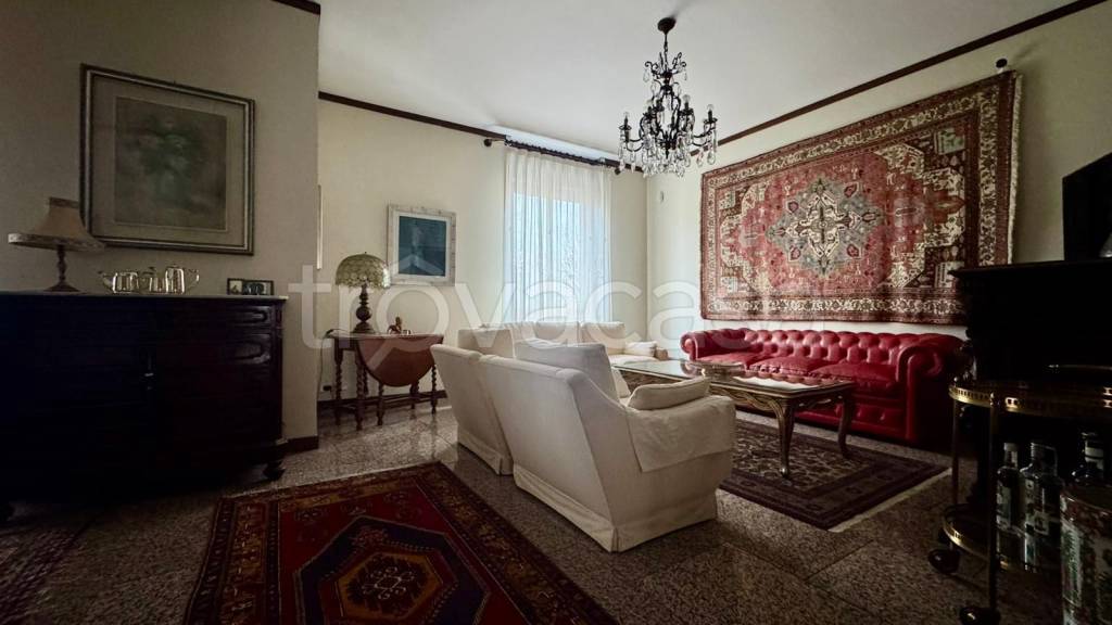 appartamento in vendita ad Alessandria in zona Galimberti