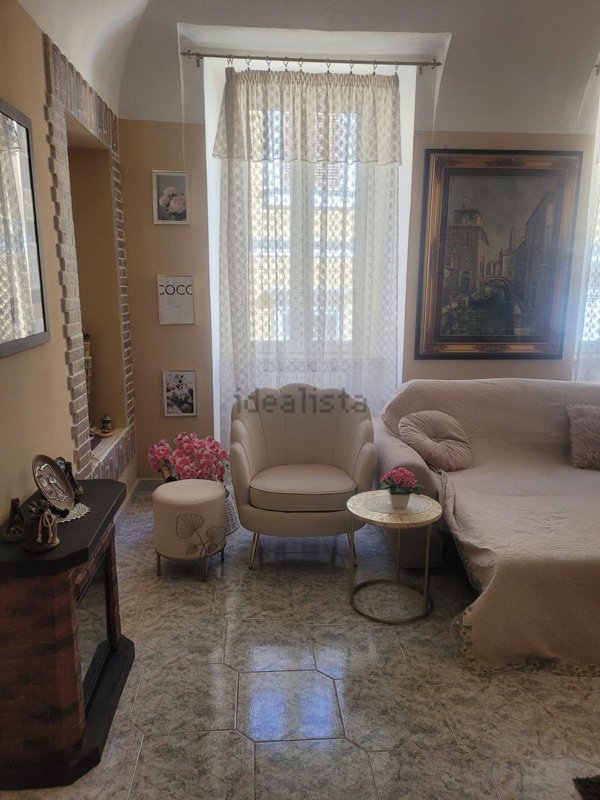 appartamento in vendita ad Alessandria in zona Borgo Rovereto