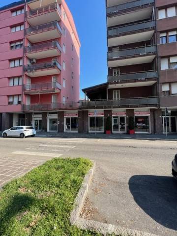 negozio in vendita ad Alessandria in zona Orti