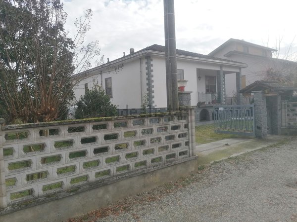casa indipendente in vendita ad Alessandria