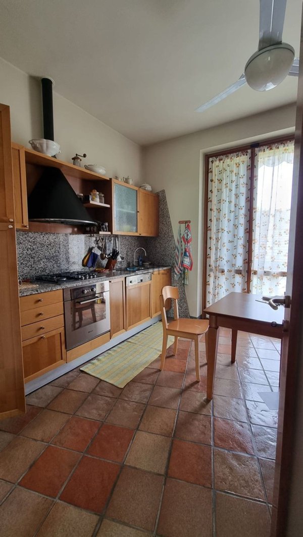 casa indipendente in vendita ad Alessandria in zona Orti
