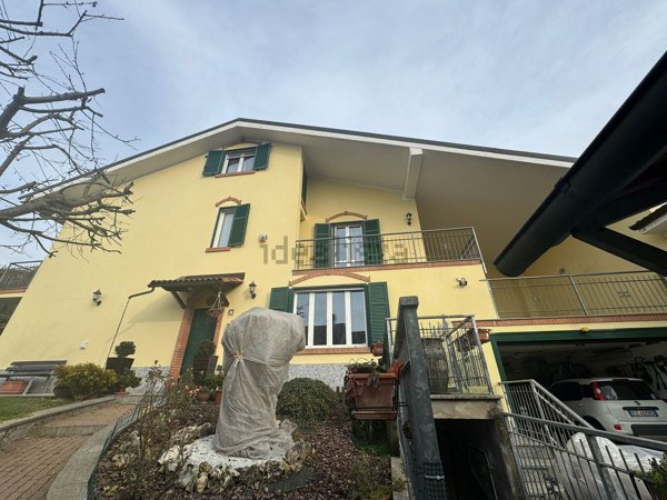 casa indipendente in vendita ad Alessandria in zona Valle San Bartolomeo