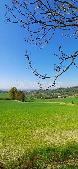 casa indipendente in vendita ad Alessandria in zona Valle San Bartolomeo