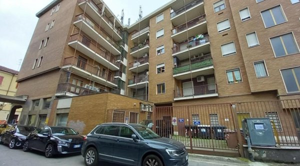 negozio in vendita ad Alessandria