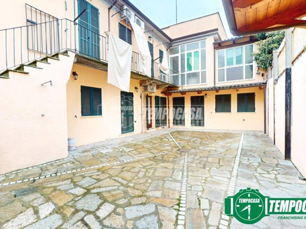 casa indipendente in vendita ad Alessandria in zona Centro Città