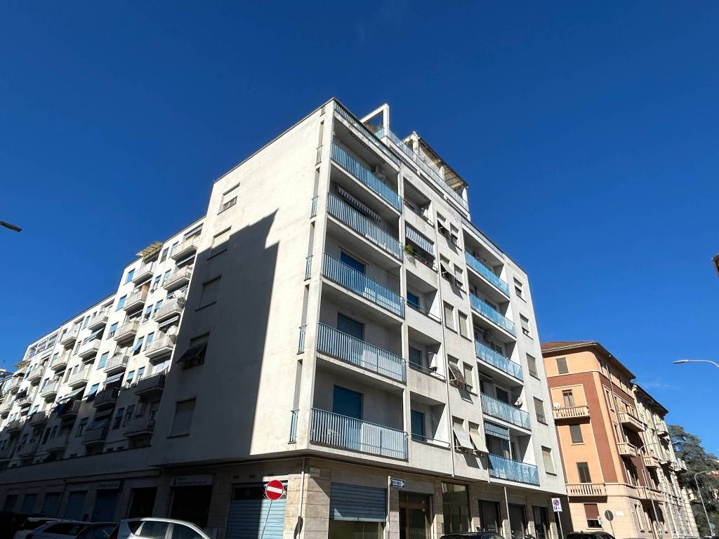 appartamento in vendita ad Alessandria in zona Borgo Rovereto